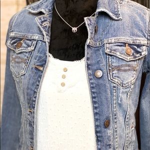 🐙 Abercrombie & Fitch Jean Jacket 🐙